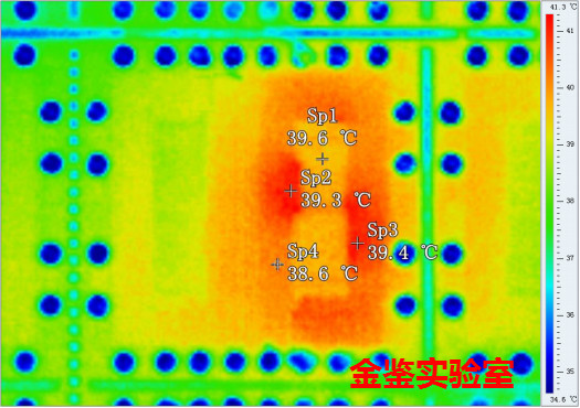 集成芯片通电开启热分布瞬态图